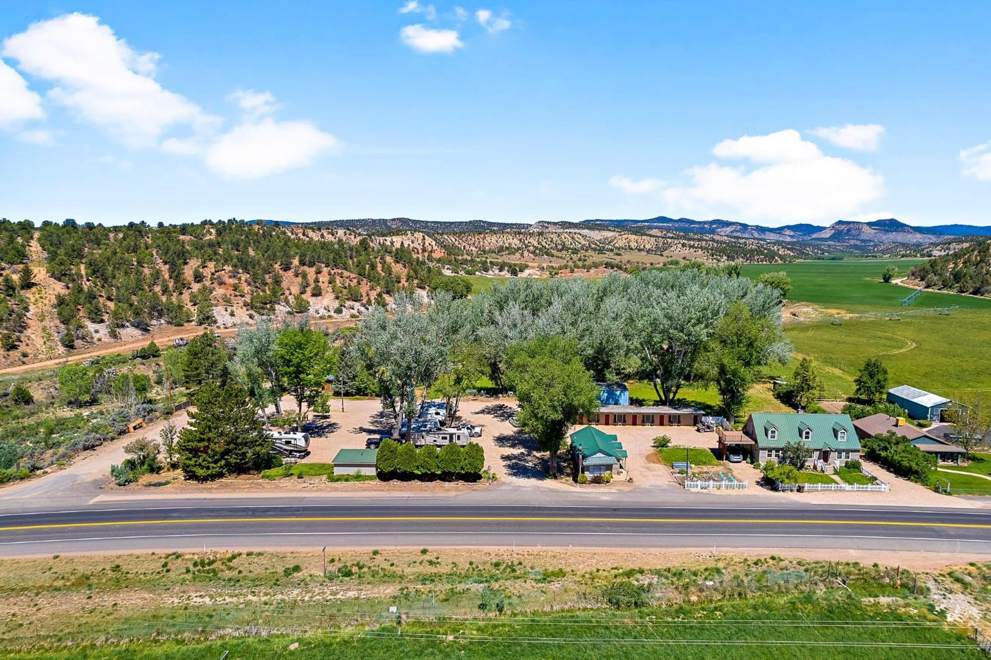 Mt Carmel Motel Close To Zion National Park Маунт-Кармел Экстерьер фото